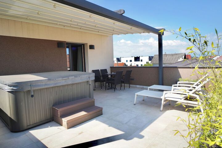 Terrace/Patio 35 of 73