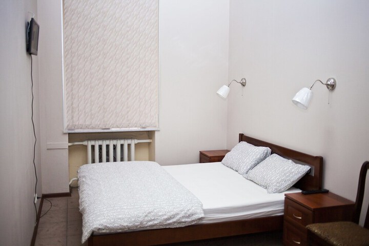 Room 7 of 10