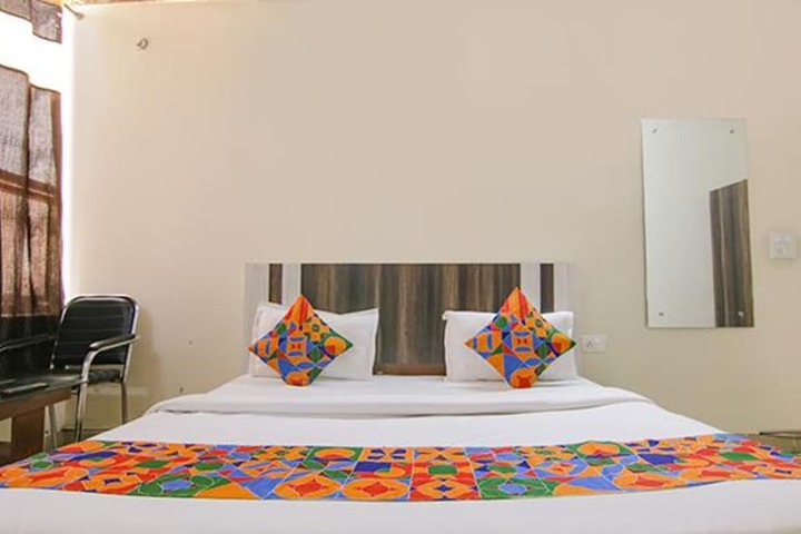 Room 6 of 22