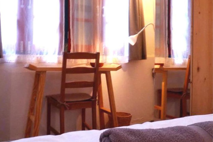 Room 26 of 65