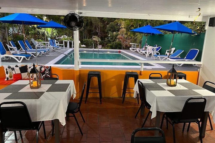 Pool 44 of 60