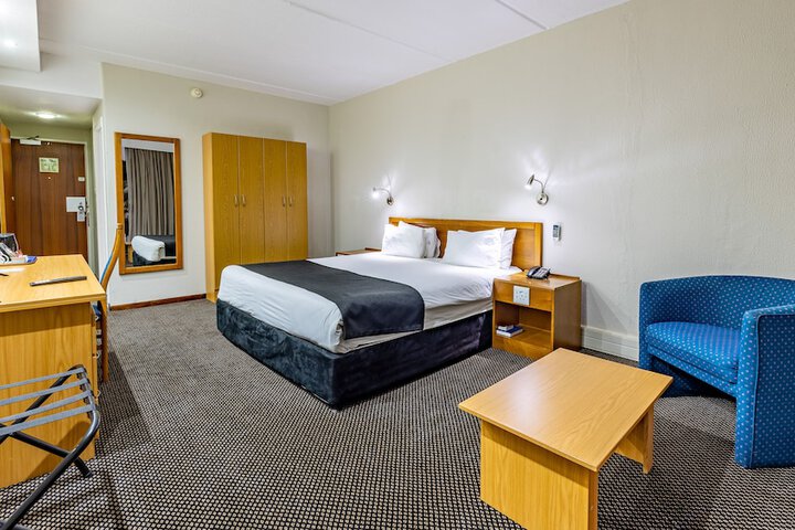 Room 9 of 88