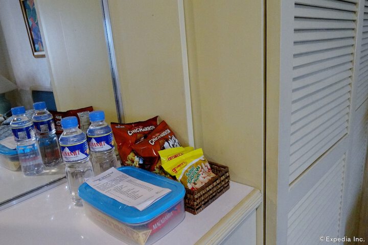 Room amenity