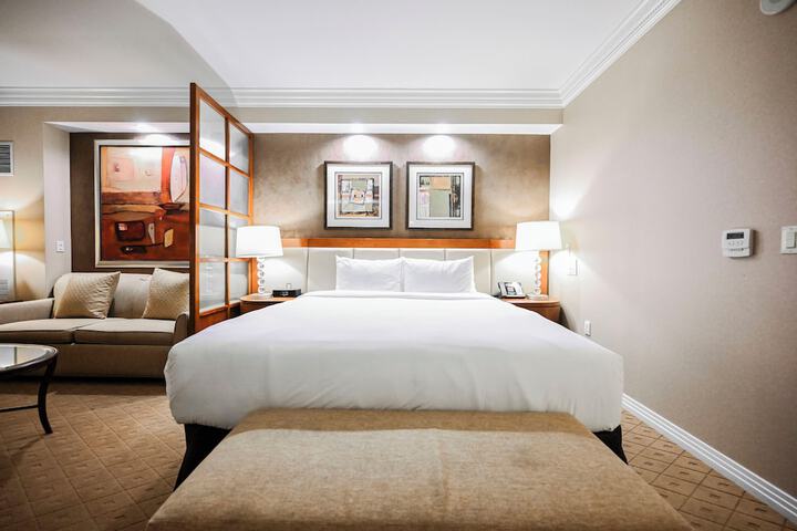 Room 109 of 438