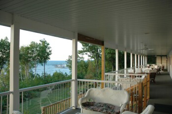 Hotel 3 of 250