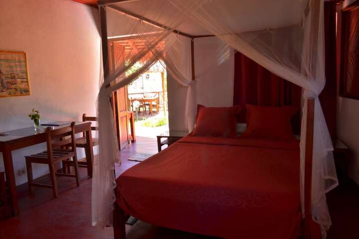Room 12 of 34