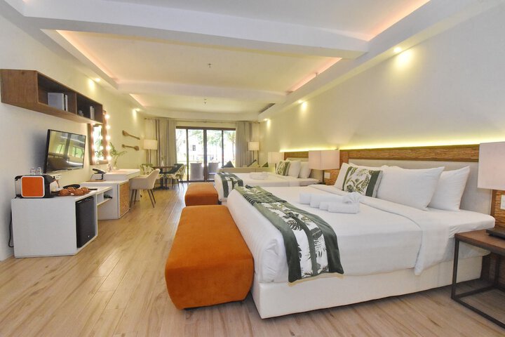 Room 40 of 132
