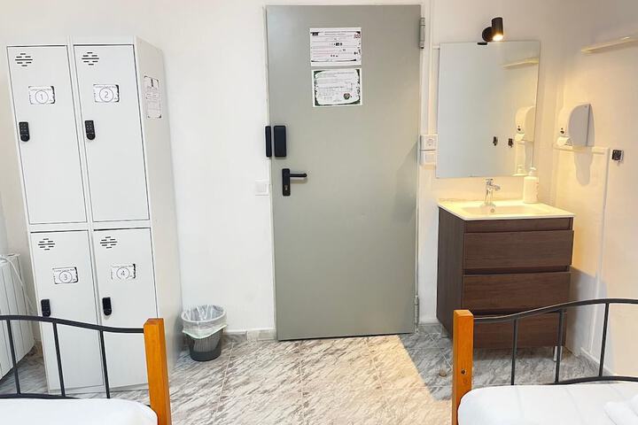 Room 60 of 121