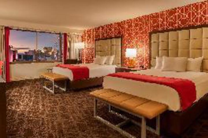 Double Bed (3 of 21)