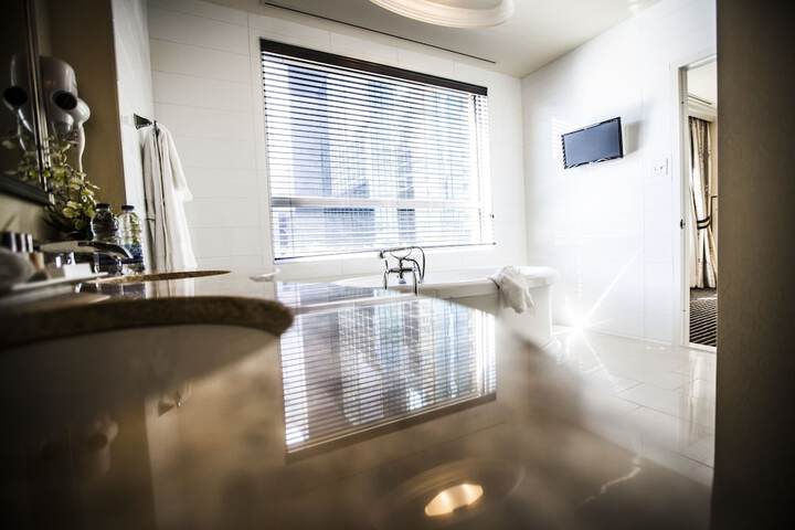 Bathroom Vanities