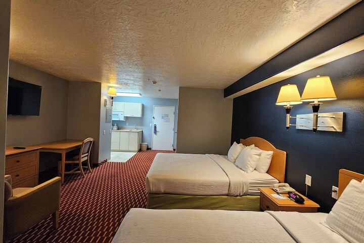 Room 20 of 49