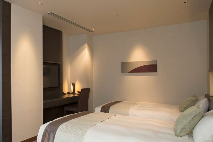 Room 30 of 68