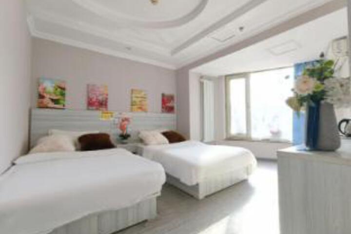 Room 21 of 23