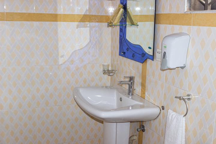 Room 12 of 26