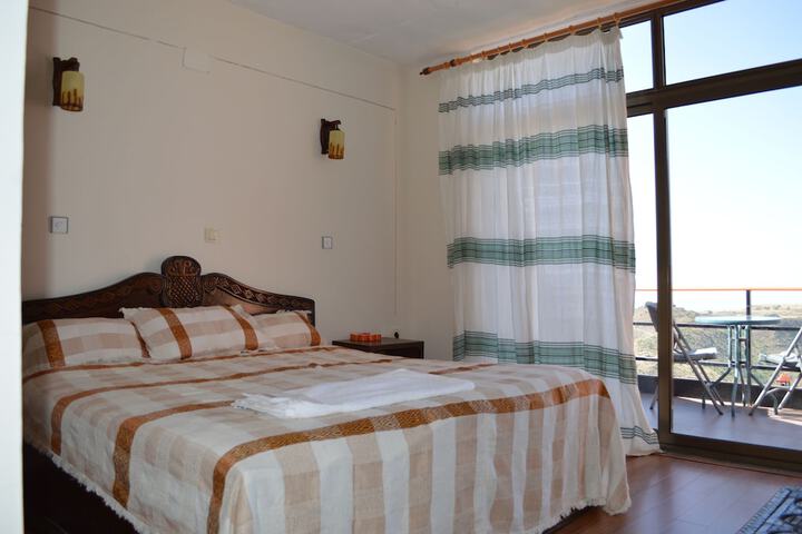 Room 8 of 41