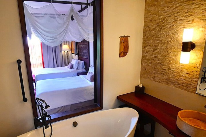 Room 34 of 135