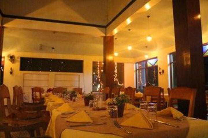 Dining 108 of 112