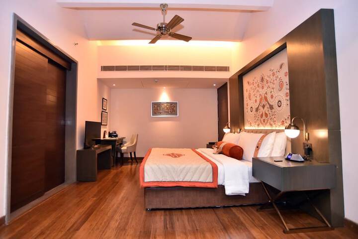 Room 8 of 29
