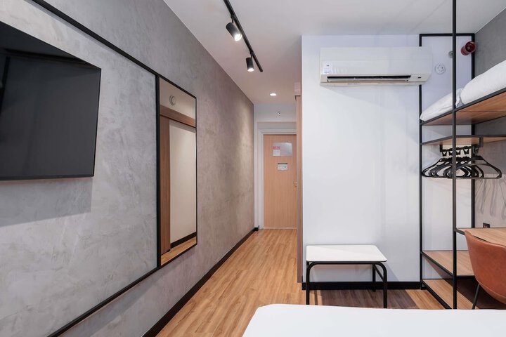 Room 59 of 105