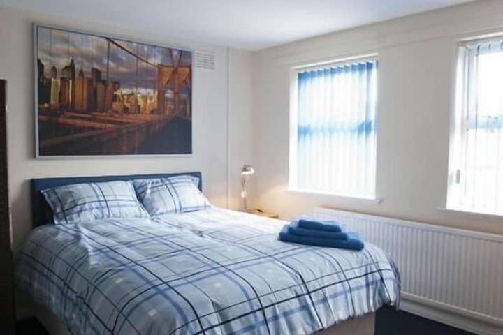 Room 2 of 19