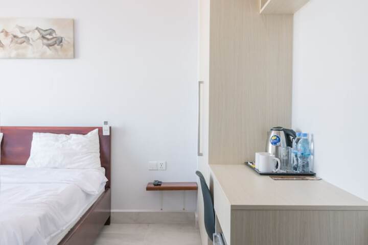 Room 15 of 148
