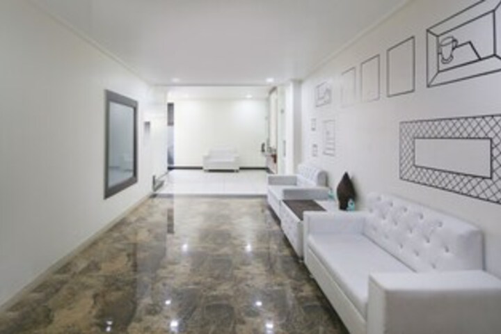 Hotel Interior 28 of 33