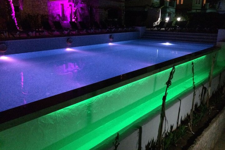 Pool Hotel