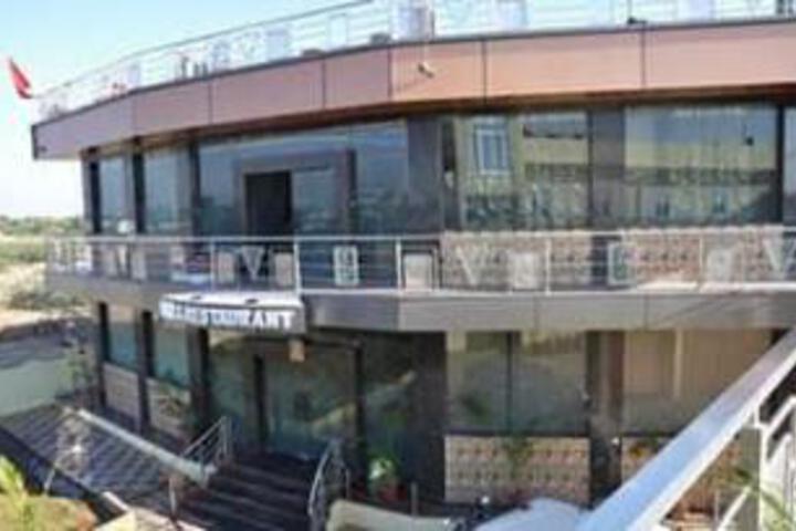 Exterior of Mahindra Hotel