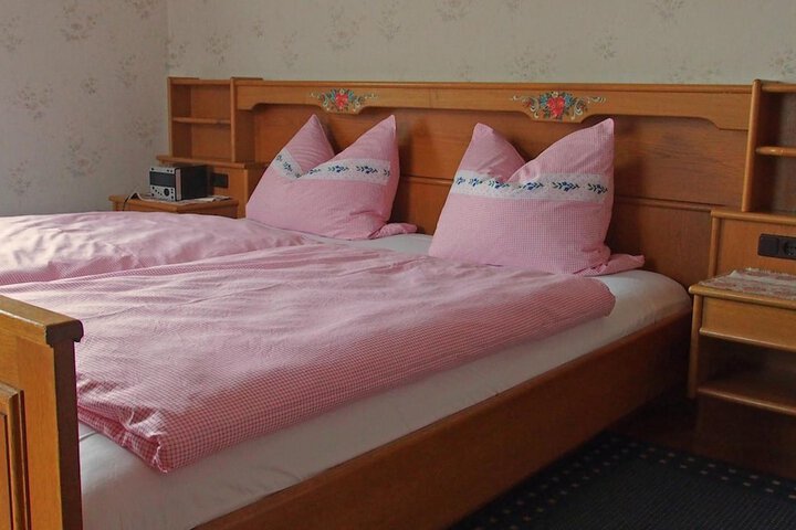 Room 16 of 50