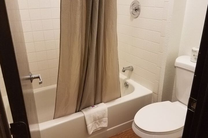 Room 35 of 49