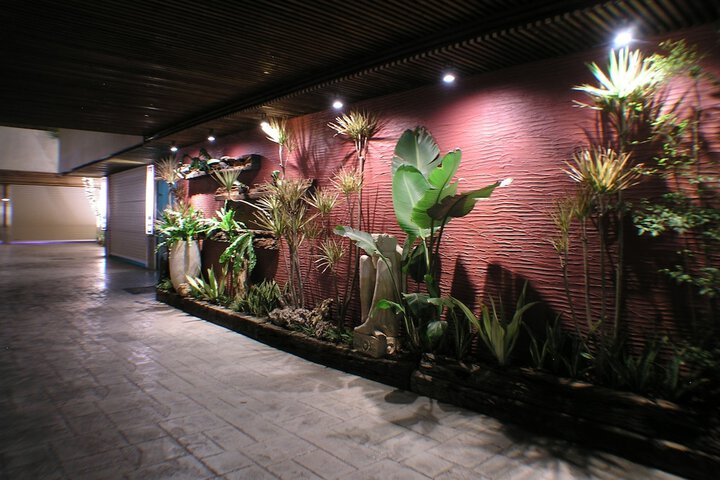 Ballroom/Hall 20 of 22