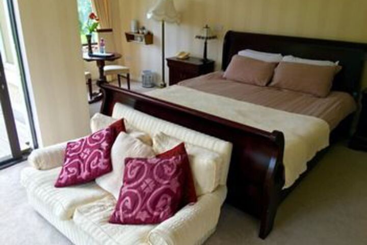 Room 18 of 27