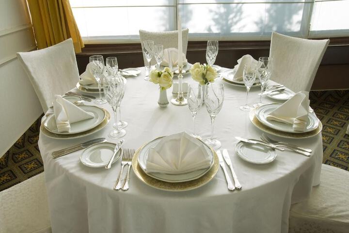 Dining 39 of 57