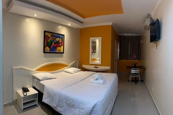 Room 6 of 73