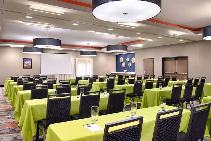 Meeting facility