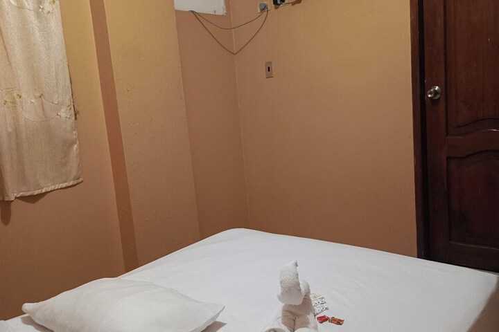 Room 8 of 30