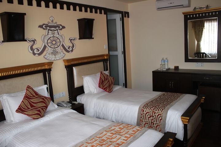 Room 12 of 70
