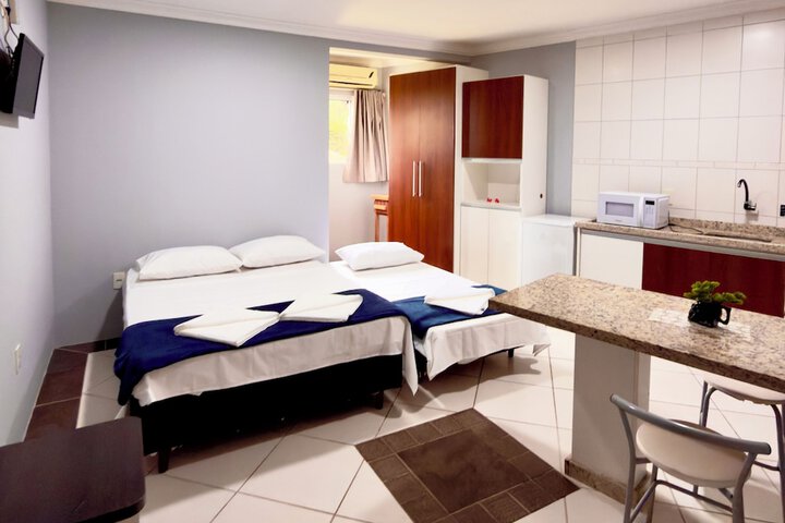Room 3 of 34