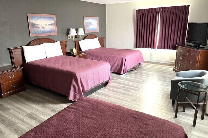 Room 17 of 34
