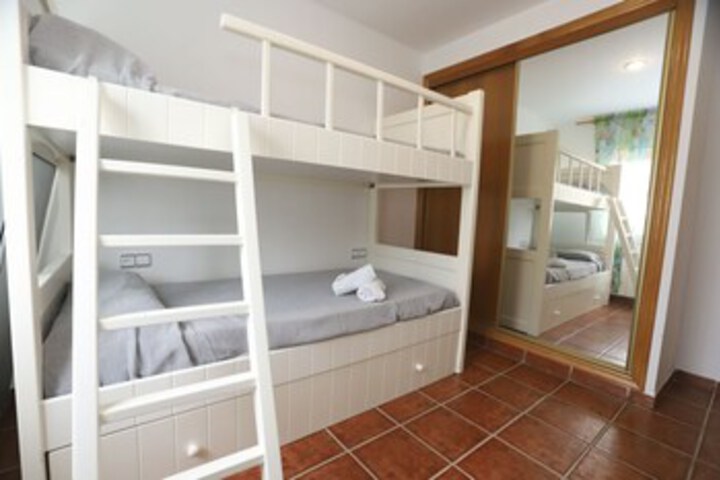 Room 30 of 49