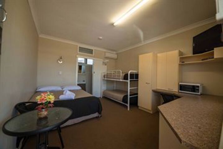 Room 8 of 16