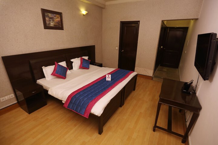 Room 1 of 4