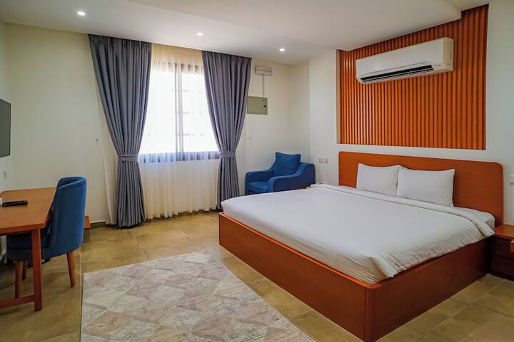 Room 18 of 47
