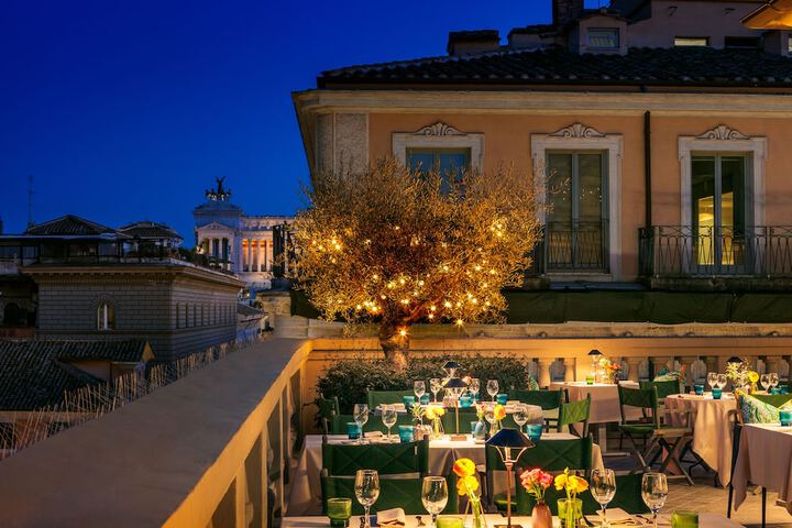 Dining 90 of 112