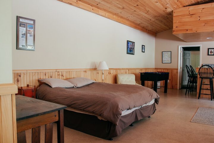 Room 6 of 44