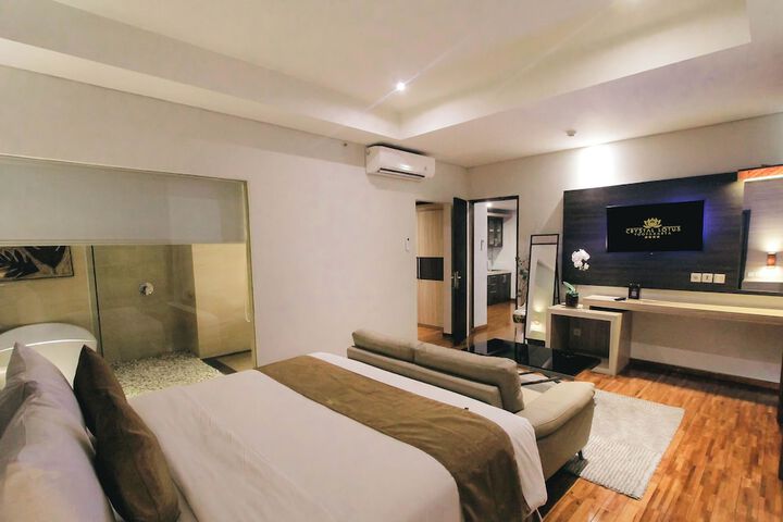 Room 13 of 46