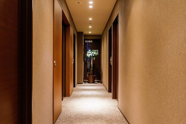 Ballroom/Hall 25 of 28