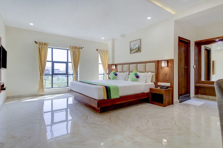 The Meridian 10 Mins To Mahatma Gandhi Park