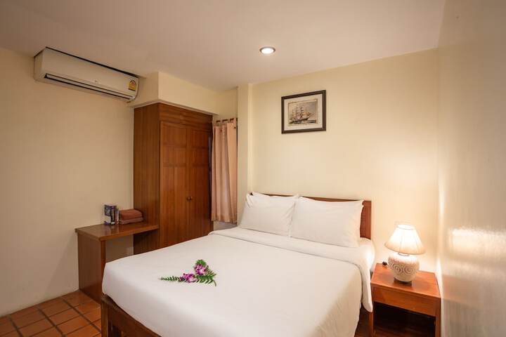 Room 22 of 68
