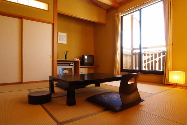 Room 7 of 44